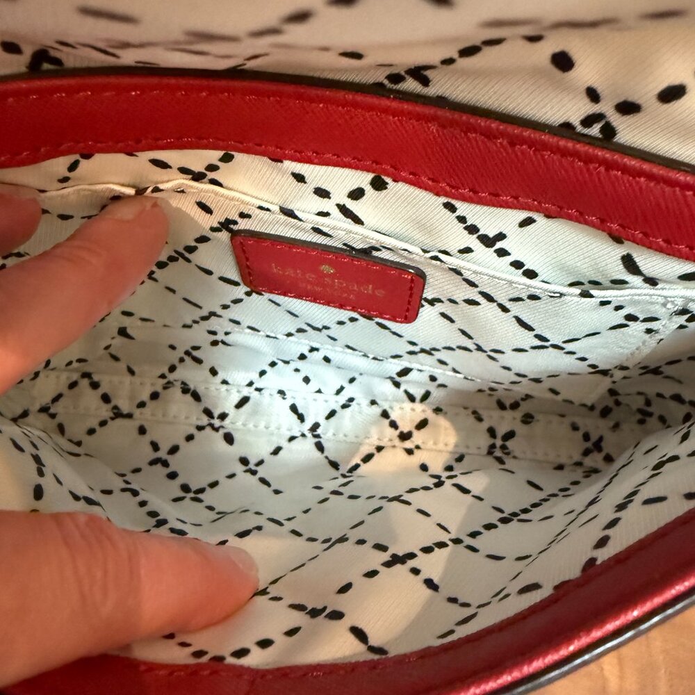Kate Spade Red Saffiano Leather Crossbody Bag with Gold Turnlock EUC - Picture 12 of 15